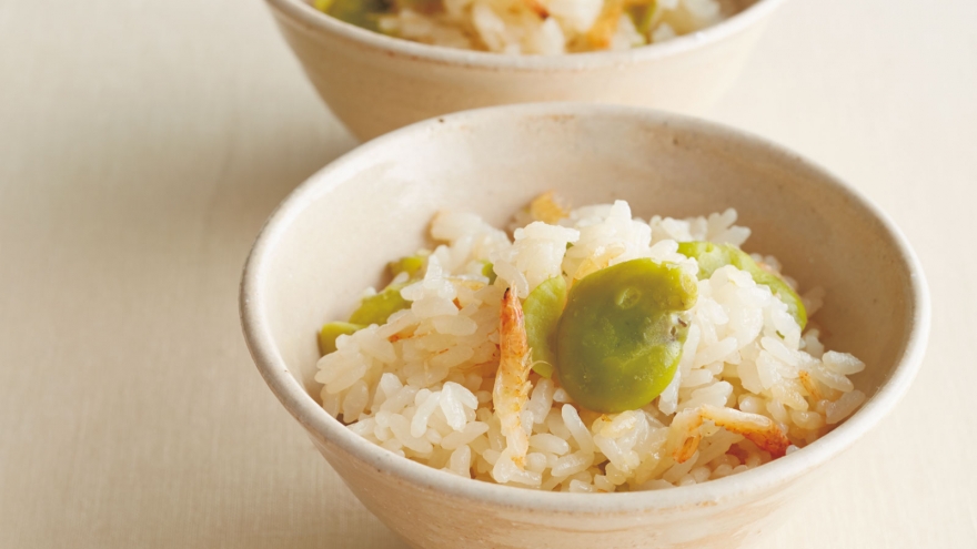 グリーンピースと桜えびの春の炊き込みご飯