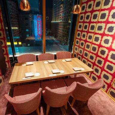 東京にいながら、まるで広島を旅するかのような食体験を 東京ミッドタウン日比谷「DRAWING HOUSE OFHIBIYA」にて広島ガストロノミーコースを2 10 土 ～14 水 期間限定ご提供株式会社バルニバービのプレスリリース