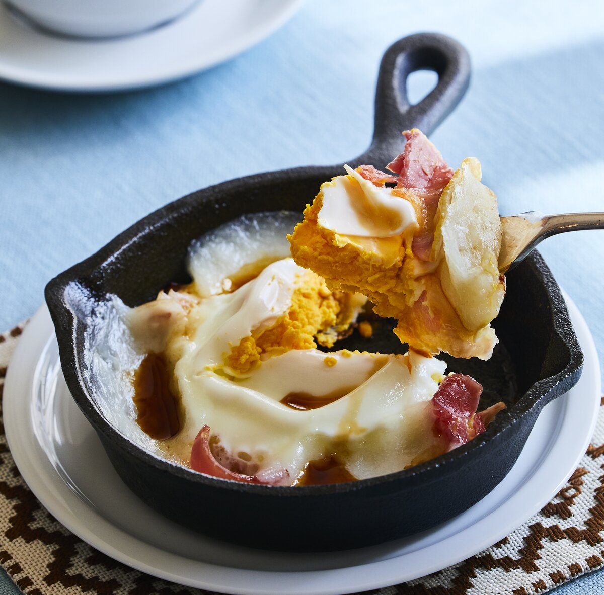 フライパンで簡単♪切り餅でベーコンチーズ餅