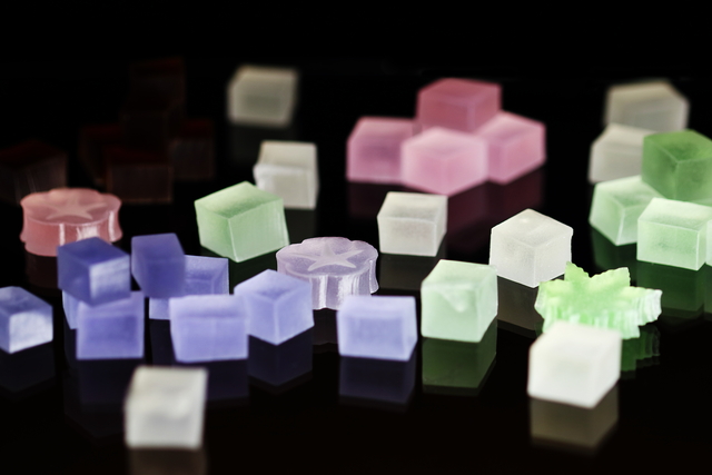 琥珀糖☆きらきらピンク色の砂糖菓子☆クラシル