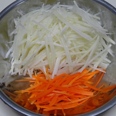 薩摩揚げ、大根、人参の煮物 by ぴぃーたんクックパッド簡単おいしいみんなのレシピが392万品