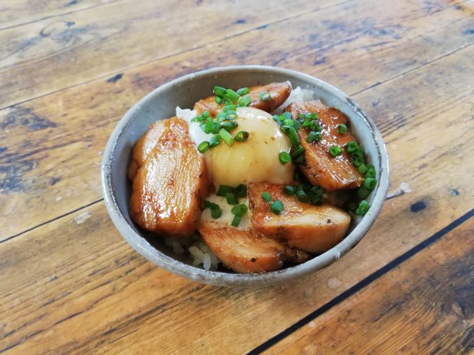 豚バラを巻くだけ 簡単チャーシュー丼 レシピ・作り方Tasty