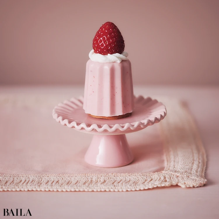 スタッフブログ婦人画報のお取り寄せ春の訪れを感じる、キュートなピンク色のスイーツ7品