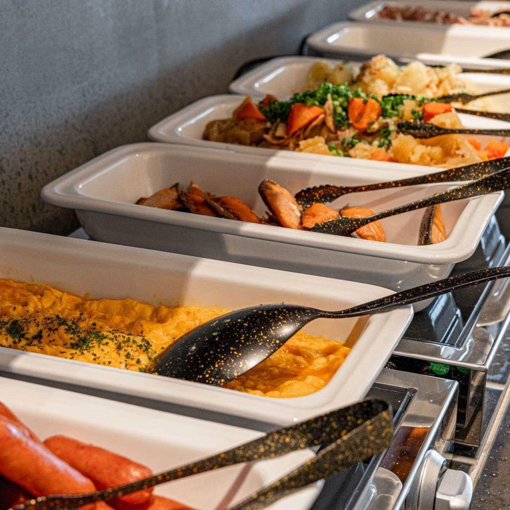 料理50種、デザート12種、ドリンク10種！自然派ランチビュッフェが1,620円―お茶の水「あけびの実」「マイナビウーマン」