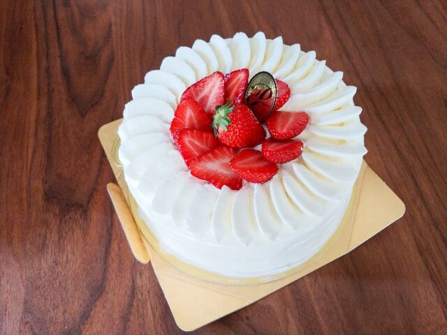 ちいさな苺のショートケーキ