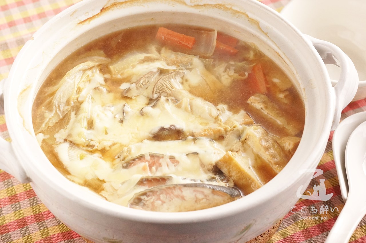 漫画グルマンくん2巻に出てきたイタリアン風味噌チーズ雑炊を再現料理！ イタリアの天才グルマン・ぺぺと食井カンロがイタリアン料理で対決ゆでたまご先生が贈る狂気にぶっ飛んでやがるグルメ漫画です 唯一このチャンネルにてリクエスト禁止にした漫画ですが、年末特別企画として特別に解禁漫画飯、食べてみたくありませんか？？ 料理をもっと面白く！！ 日々動画を更新中！お試しあれ！