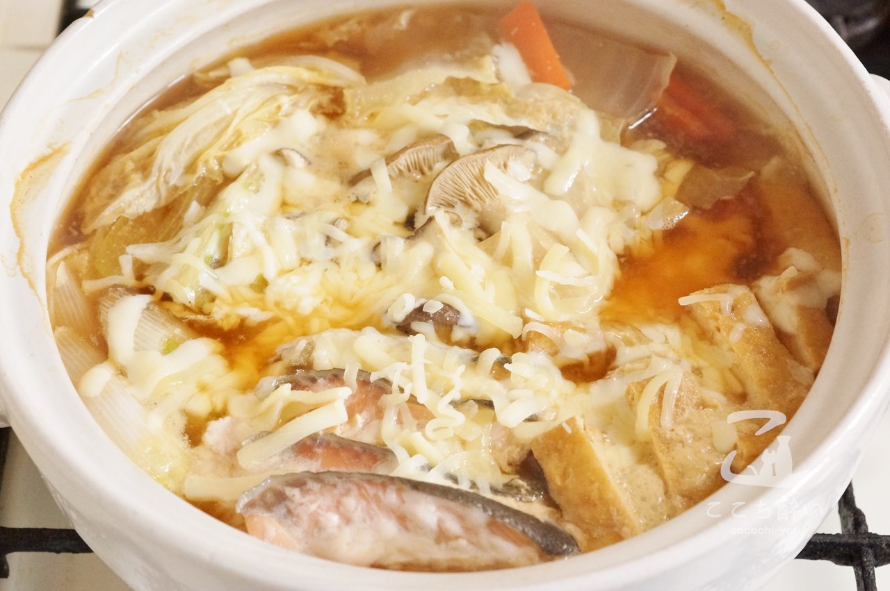 シメまで日本酒と楽しみたい！味噌チーズ鍋のレシピ・作り方 - ここち酔い