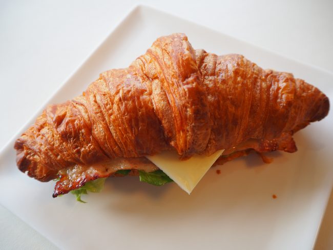 基本からアレンジまで！思わずつくりたくなる「コストコ クロワッサン サンド」のレシピ集クックパッド