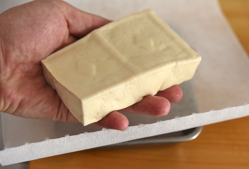 豆腐の水切り方法6選を比較！簡単で時短な水切り レンジ加熱・パックのまま も紹介キッコーマンホームクッキング