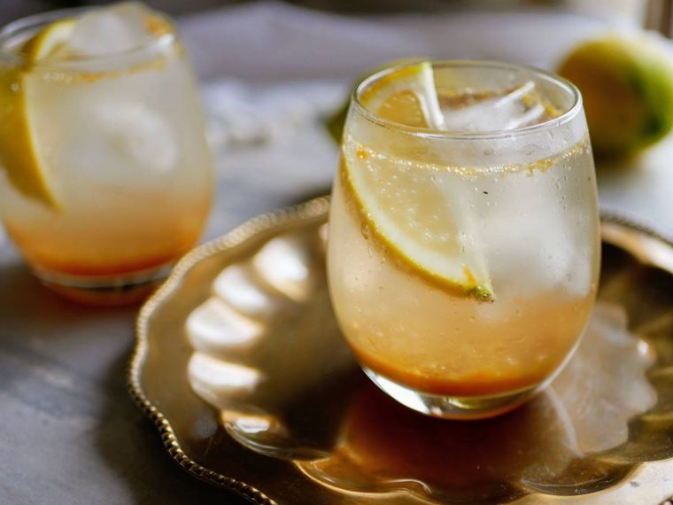 自家製こだわりレモンサワーのレシピ 市販品に戻れないくらい最高に美味しい!:白ごはん.com