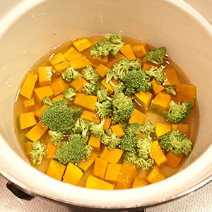 離乳食中期 かぼちゃとツナの煮物