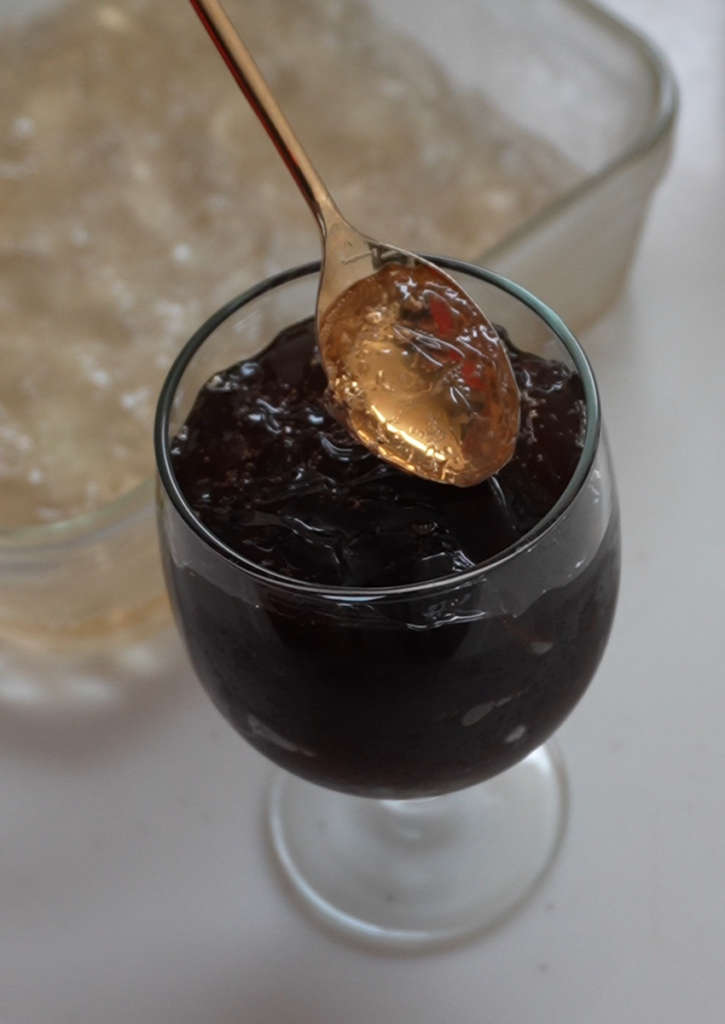 アガーでプルプルコーヒーゼリ