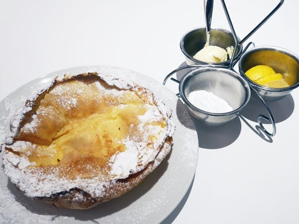 ラシック名古屋店、本日オープンいたしました✨✨ おかげさまでオリジナルパンケーキハウスの前には、開店と同時にパンケーキをお求めいただいたお客さまで長蛇の列が！ありがとうございます💖 「おいしかった！」「また来ます」。このようなお声をいただき、スタッフ