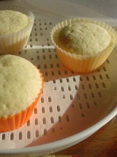 お好み焼き粉でふわふわ蒸しパン♬*.°