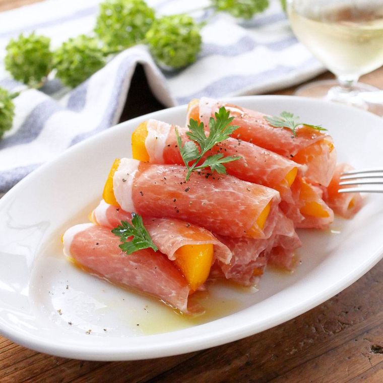 レシピ簡単おしゃれ！ 苺とモッツァレラ、生ハムの前菜 - 華やかごはん