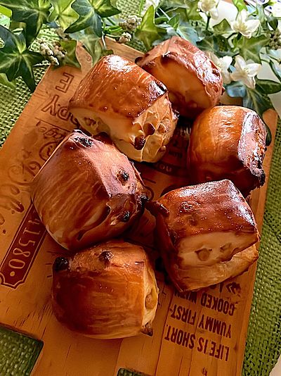 生地はH.B☆外サククリームたっぷり♪チョココロネ