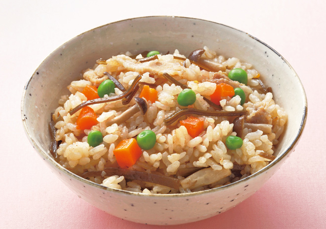 ジューシー 沖縄の炊き込みご飯を簡単調理