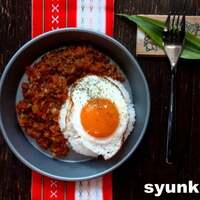 この手間でこのおいしさ ！山本ゆりさんの「簡単カレー」5選フーディストノート