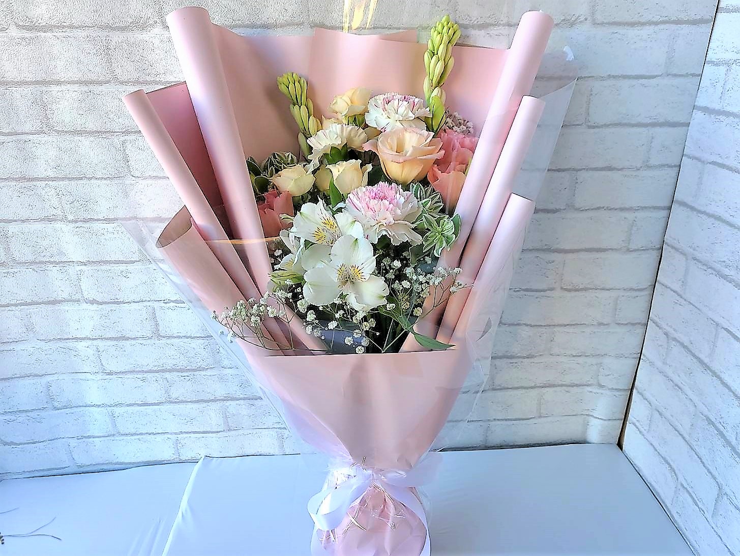 楽天市場 プリザーブドフラワー ギフト 花束 ミニ ブーケプティ枯れない花束 ミニブーケ 小さい 小さめ そのまま飾れるブーケ バラ 薔薇そのまま飾れる 花束プレゼント 贈る 誕生日花プレゼント プチブーケ プレゼント花 結婚祝い ブリザーブドフラワー 3000円