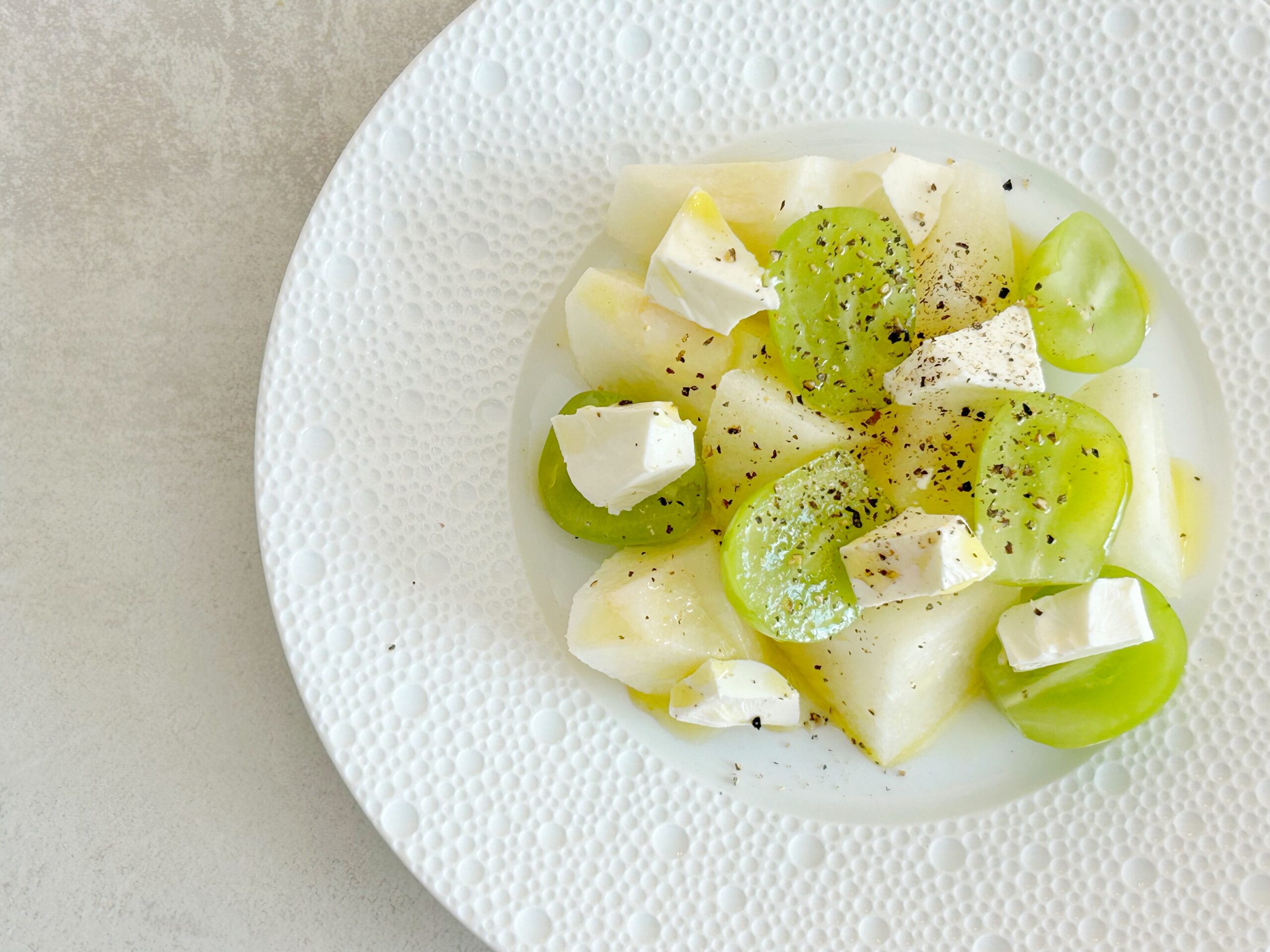 2024年12月の運勢 - 水晶玉子先生のフルーツ・フォーチュン 月運SPUR