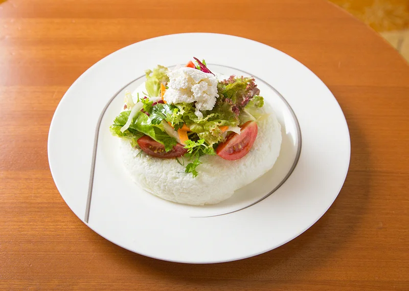 贅沢気分♪ 卵白で作るホワイトオムレツ