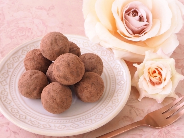 リンツ チョコ リンドール チョコレート ギフト 個包装 大量 36個入 スイーツ 誕生日 プレゼント 卒業 入学 御礼 御祝 お返し