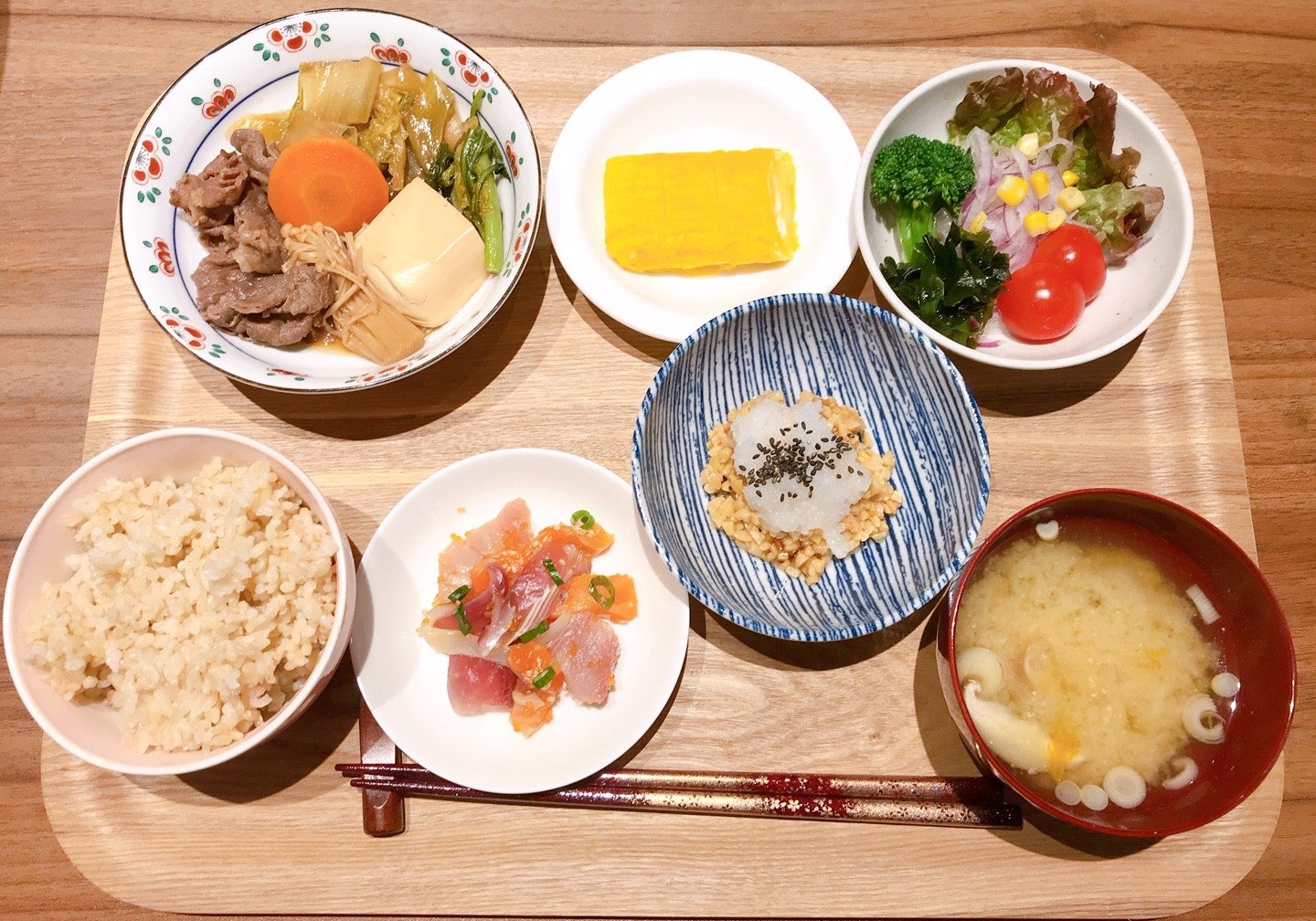 栄養バランスのよいすき焼き丼食事献立・鶏卵について管理栄養士・調理師 とものうようこ トモ栄養バランスのとれた献立のつくり方