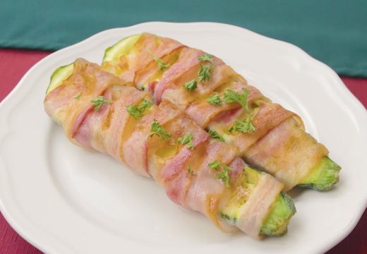 メイン材料は3つで簡単！ 熱々 ベーコン巻きズッキーニボート