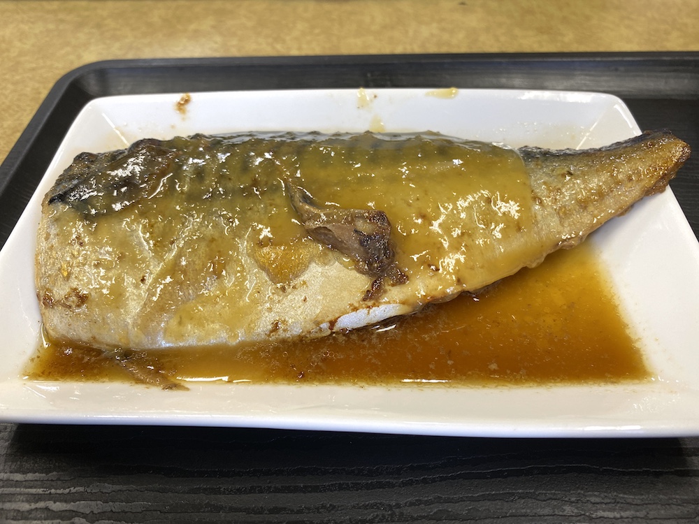 両国『下総屋食堂』国技館の横で90年。戦前建築の店で焼鯖肴にお昼酒 – Syupoシュポ