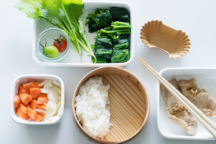 盛り付けのポイント付き! 春のパンお弁当