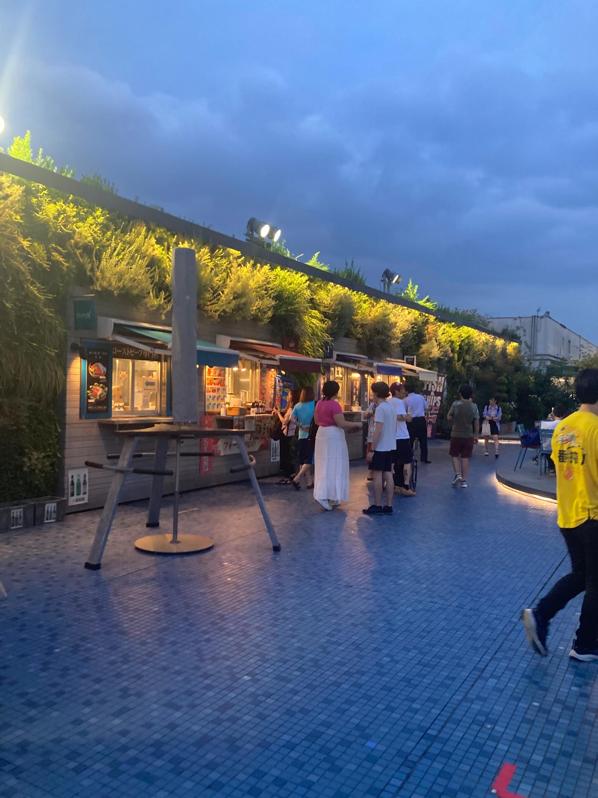 池袋・銀座の相席ラウンジ！人気の相席屋！おすすめの相席BAR！フィックスラウンジ池袋、銀座、渋谷！続々オープン！JIS大阪(難波・梅田・心斎橋)も！相席ガイドで今夜も相席！食べ飲み放題！出会い放題！  | 株式会社MK.creatorsのプレスリリース