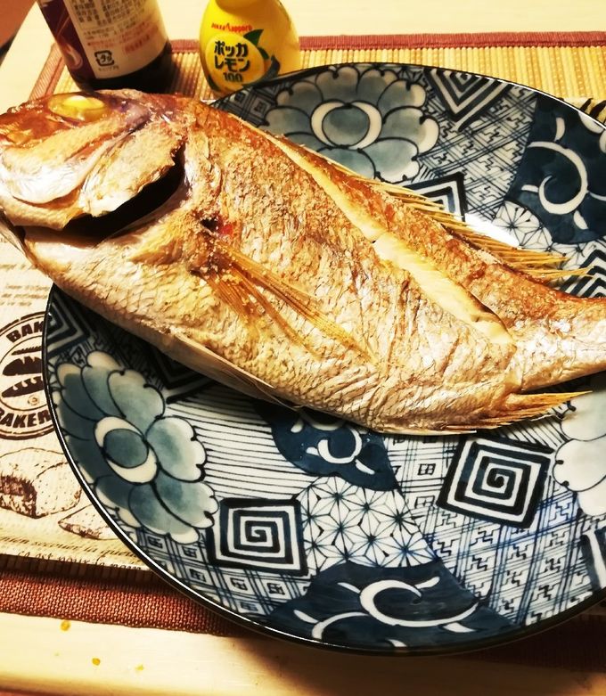 尾頭付きの縁起物活塩焼き鯛 中サイズ1匹 約35㎝・約550g15-49- 兵庫県西脇市ふるさとチョイス - ふるさと納税サイト