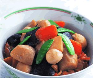 手羽肉の中華風煮込み