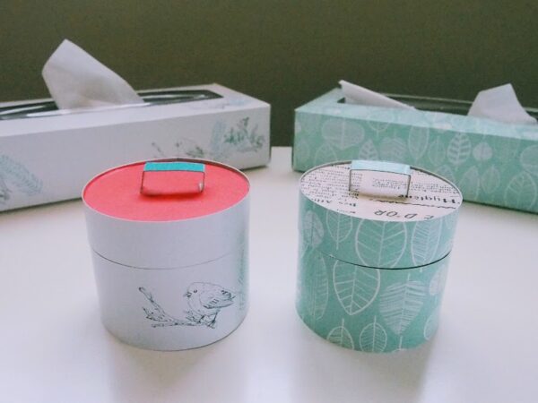 ティッシュの空き箱で便利な小物ケース工作