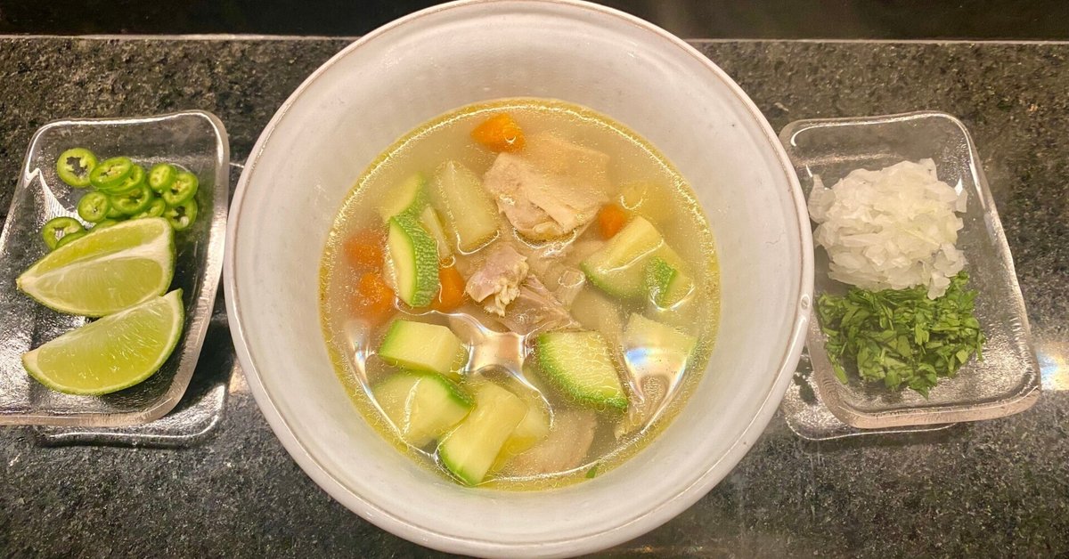 メキシコのライムスープとコチニータピビル添乗員の愚痴ばなし