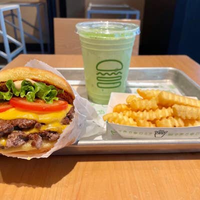 シェイクシャック京都四条烏丸店 クチコミ・アクセス・周辺情報二条・烏丸・河原町 - フォートラベル