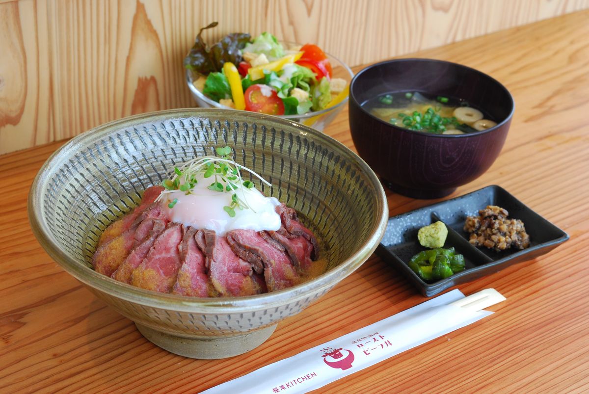 肉増し🍖 ローストビーフ ローストビーフ丼 肉増し インスタ映え 🍖 肉