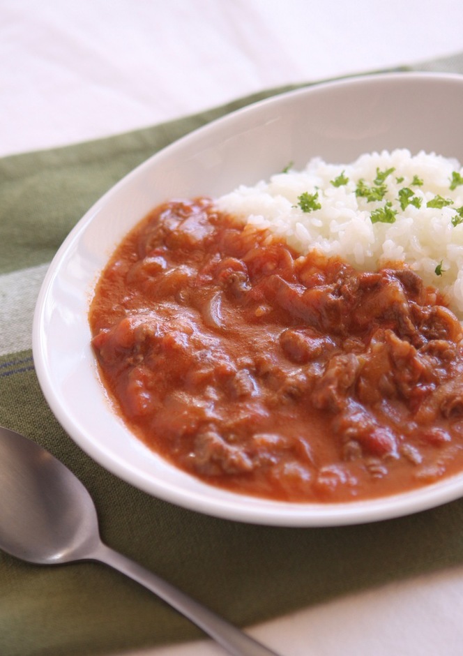 ハヤシライスのルーが足りない時の対処法!隠し味と代用レシピも紹介