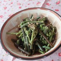 めんつゆで作る「わらびの煮物」をプロが解説。シンプルで極上の味