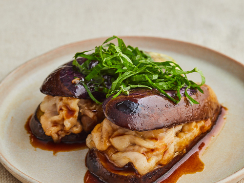 秋茄子は具材を“挟んで”蒸し焼こう!豚バラの脂にチーズがとろ~り♡旨味吸った果肉もとろんとろん♡2024年10月12日- エキサイトニュース