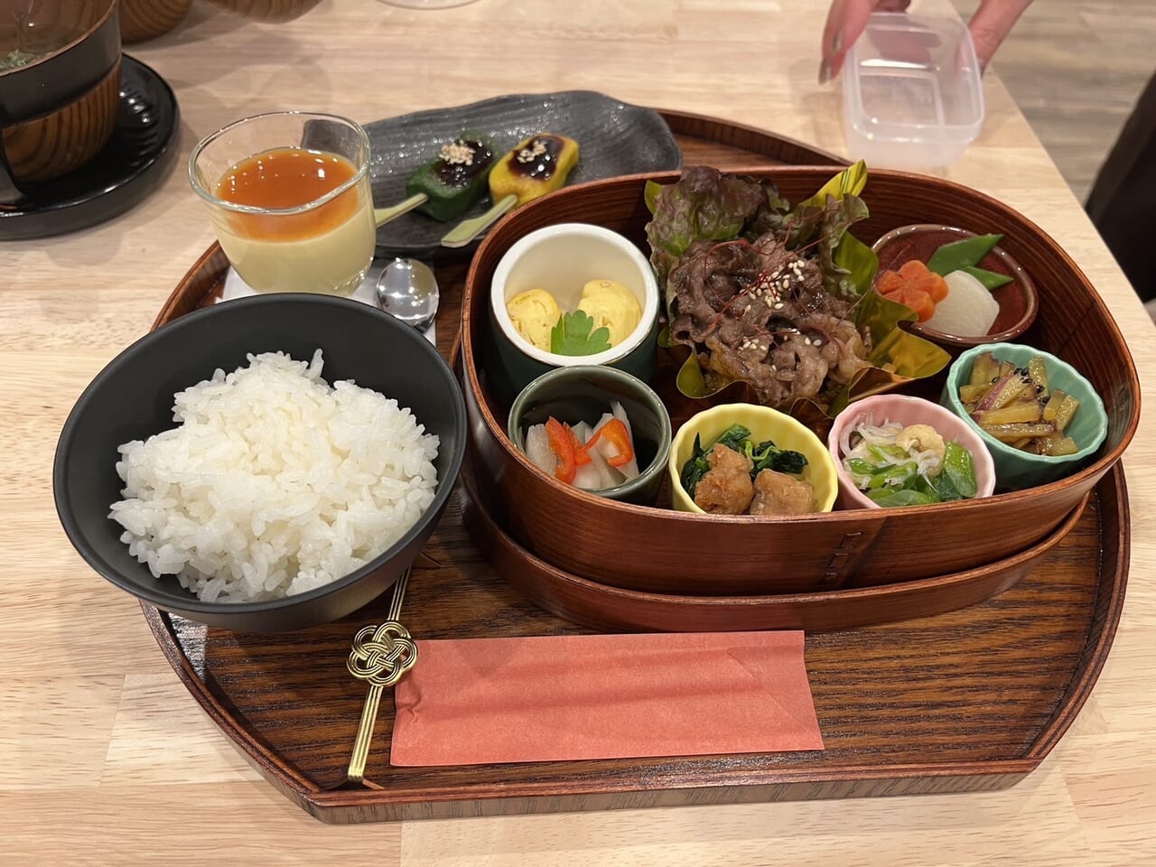 閉館 参集殿の食堂 ランチ 伏見稲荷大社の境内にあるレトロな雰囲気のレストランふしみいなりガイド