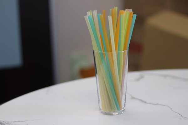 brandly - オリジナルノベルティウォーターの注文で「食べられる米ストロー」を最大3,000本プレゼントするコラボキャンペーン開始ルーシッド株式会社のプレスリリース