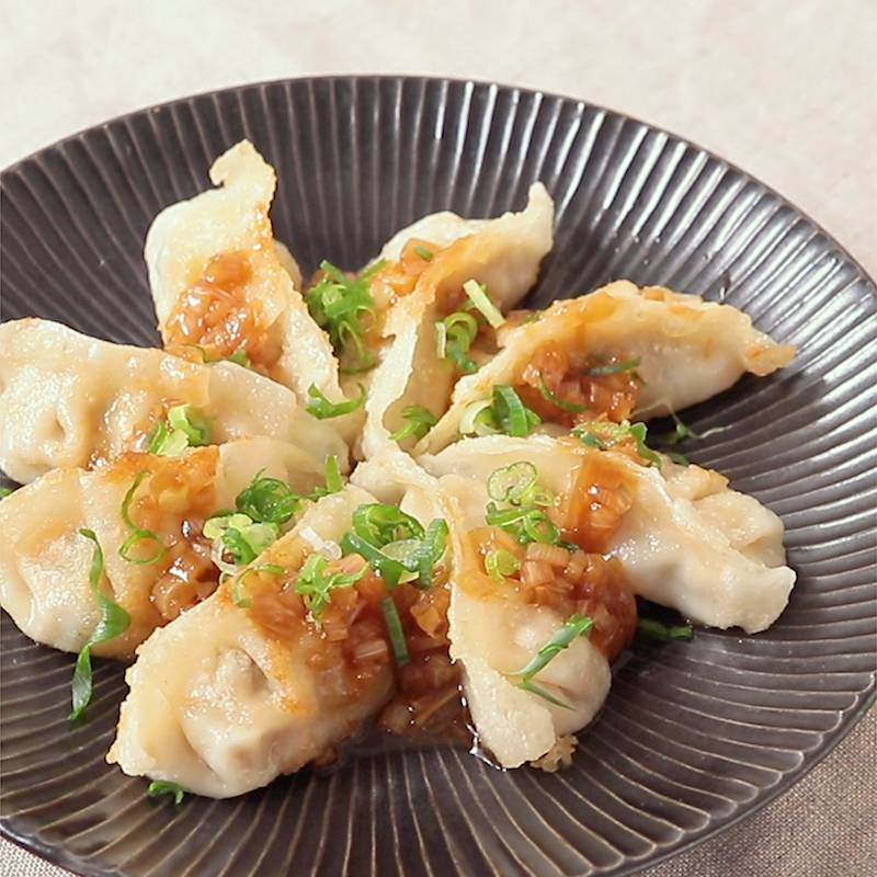 冷凍餃子でやりがちなNG!プロが教える失敗しない焼き方3選 マミ- エキスパート - Yahoo!ニュース