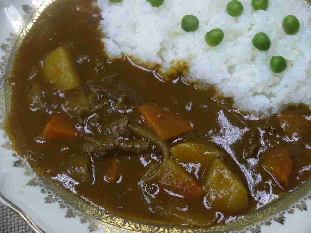 トマト缶で簡単 ハヤシライス