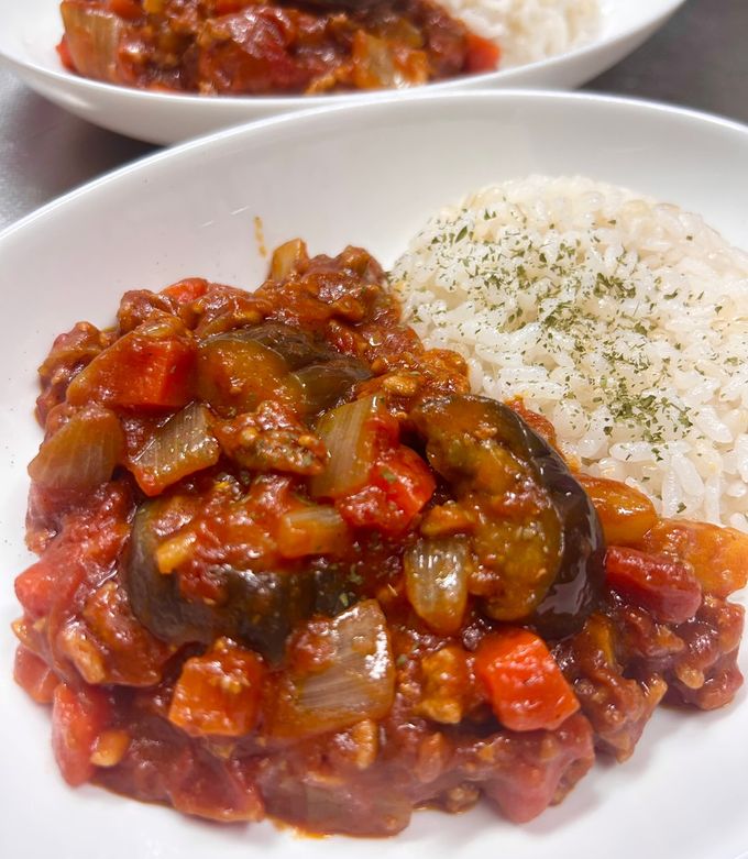 やる気ゼロでも作れる! サバ缶無水トマトカレー