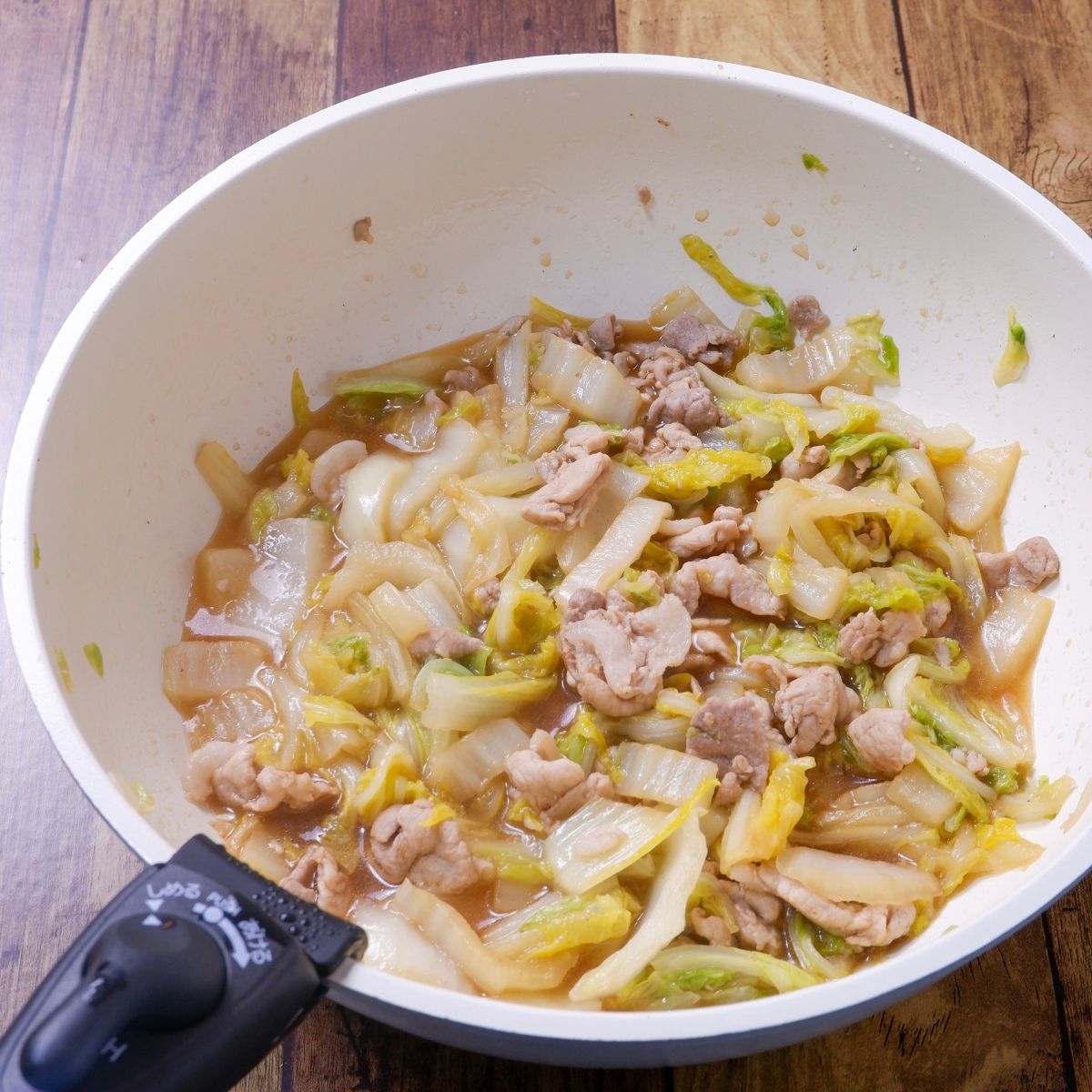 中華丼の人気レシピ 余り野菜で簡単＆オイスターソースでプロの味に！ほほえみごはん-冷凍で食を豊かに-ニチレイフーズ