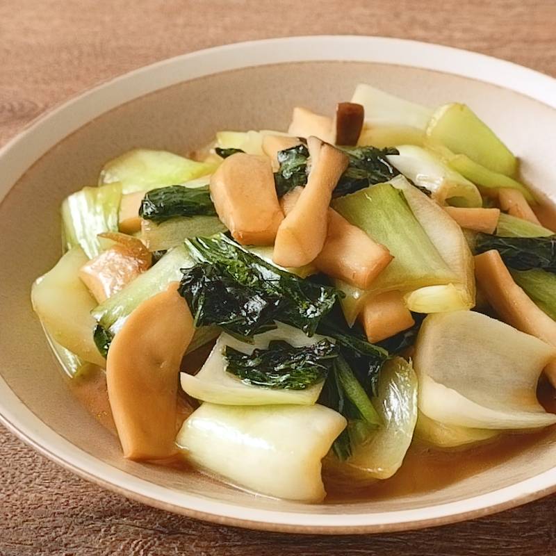 さな飯 牛肉としめじのポン酢炒め もやしとチンゲン菜のナムル ミニトマト ぶどう ひじきとツナのおにぎり1歳5カ月 離乳食後期 さな飯 えりこSnapdish スナップディッシュID:LKv8fa