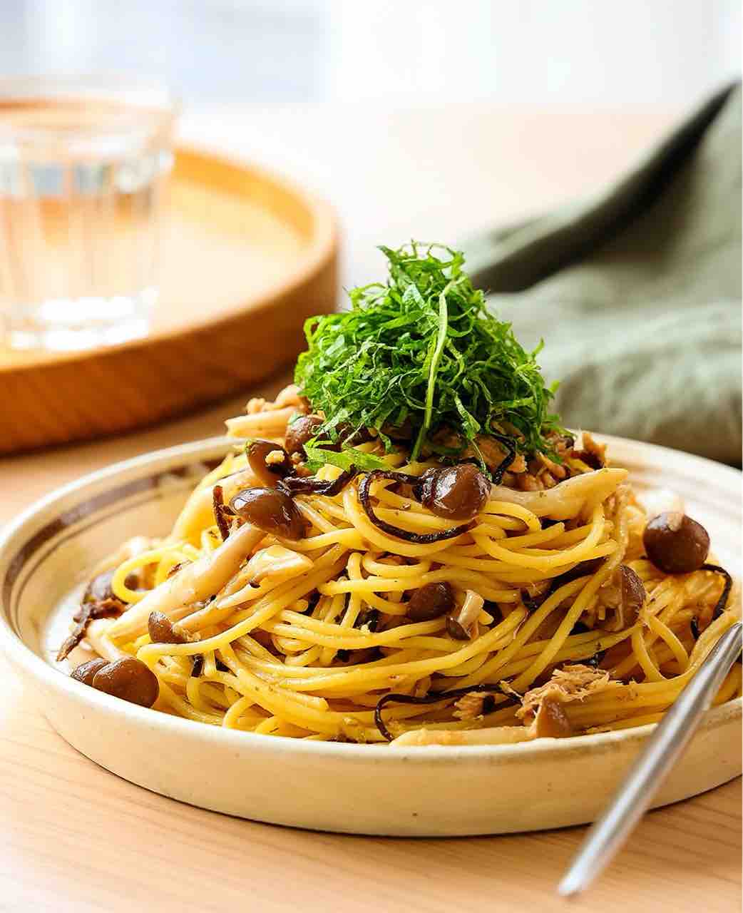 鳥羽シェフ「無限パスタ 塩昆布バターときのこ 」の作り方知っ得レシピ