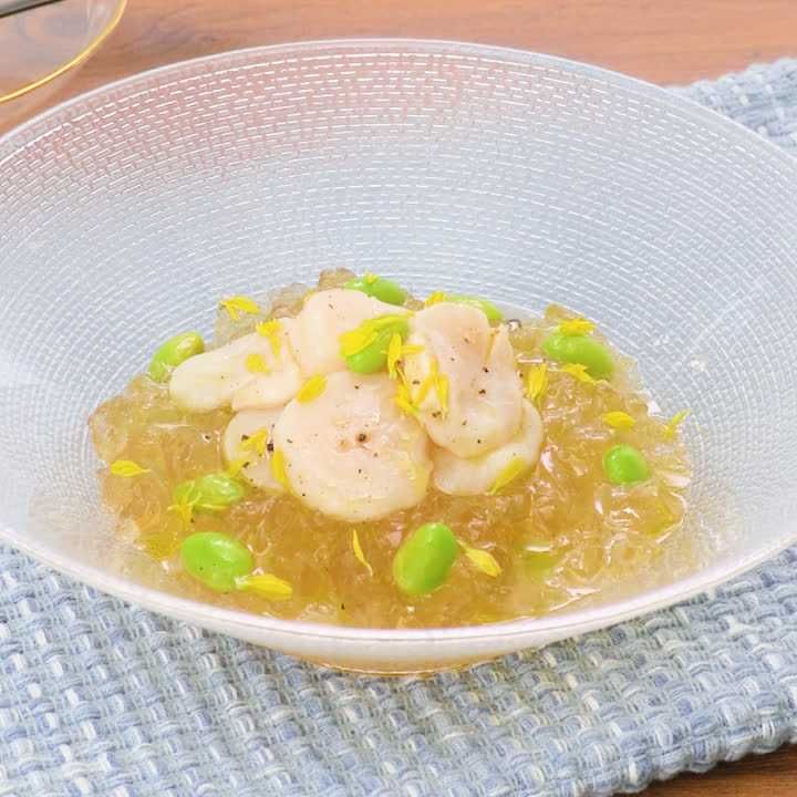 菜厨瑠です♪ 「シェフのおまかせ前菜盛り合わせ2名分¥3,400 税込 」夏野菜のラタトゥイユやキュウリのガスパチョ、鱧の青梅グリビッシュソースなどの