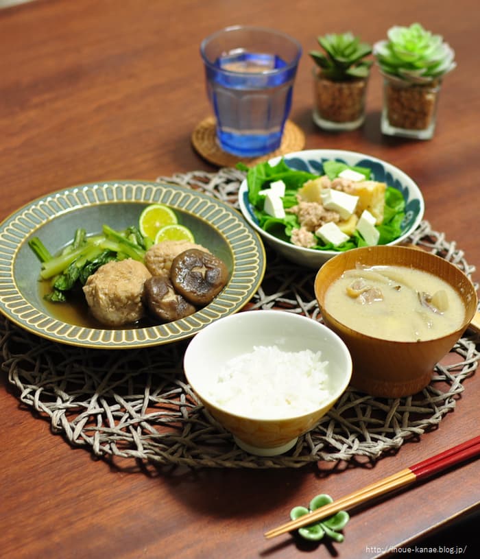 レシピ ポリ袋で「えのき入り鶏団子と小松菜の味噌汁」東京ガス ウチコト